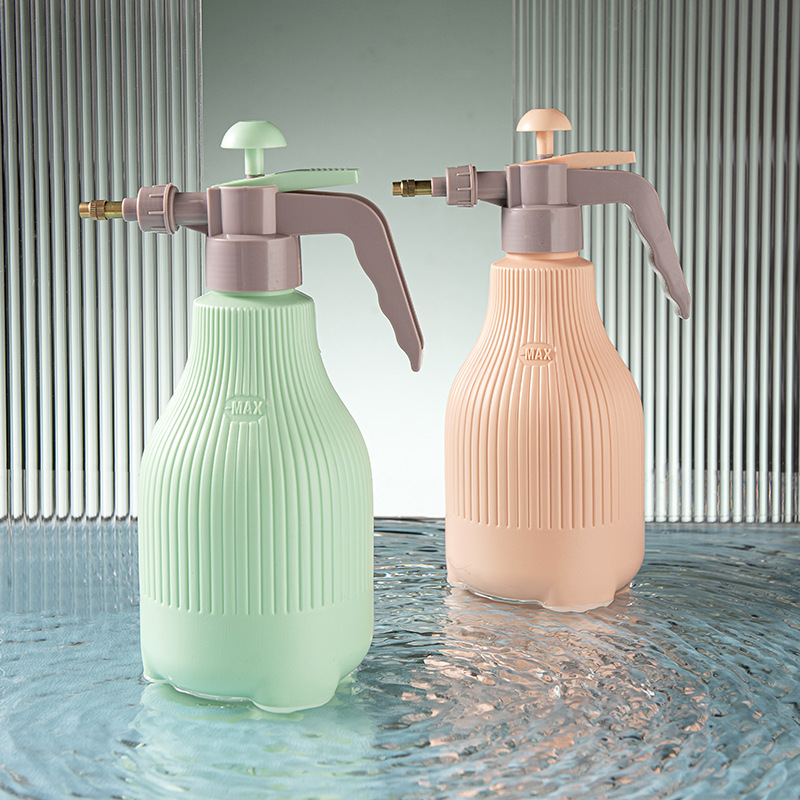 Skorter | Nordic Spray Bottle with Pressure Pump – For Effective Plant Watering