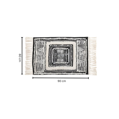 Skorter | Black and White Geometric Tassel Floor Mat