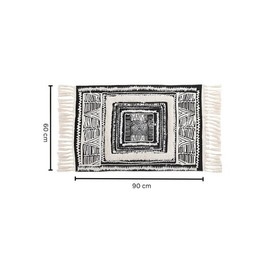 Skorter | Black and White Geometric Tassel Floor Mat