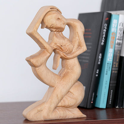 skorter | Eternal Pair Kiss Statue