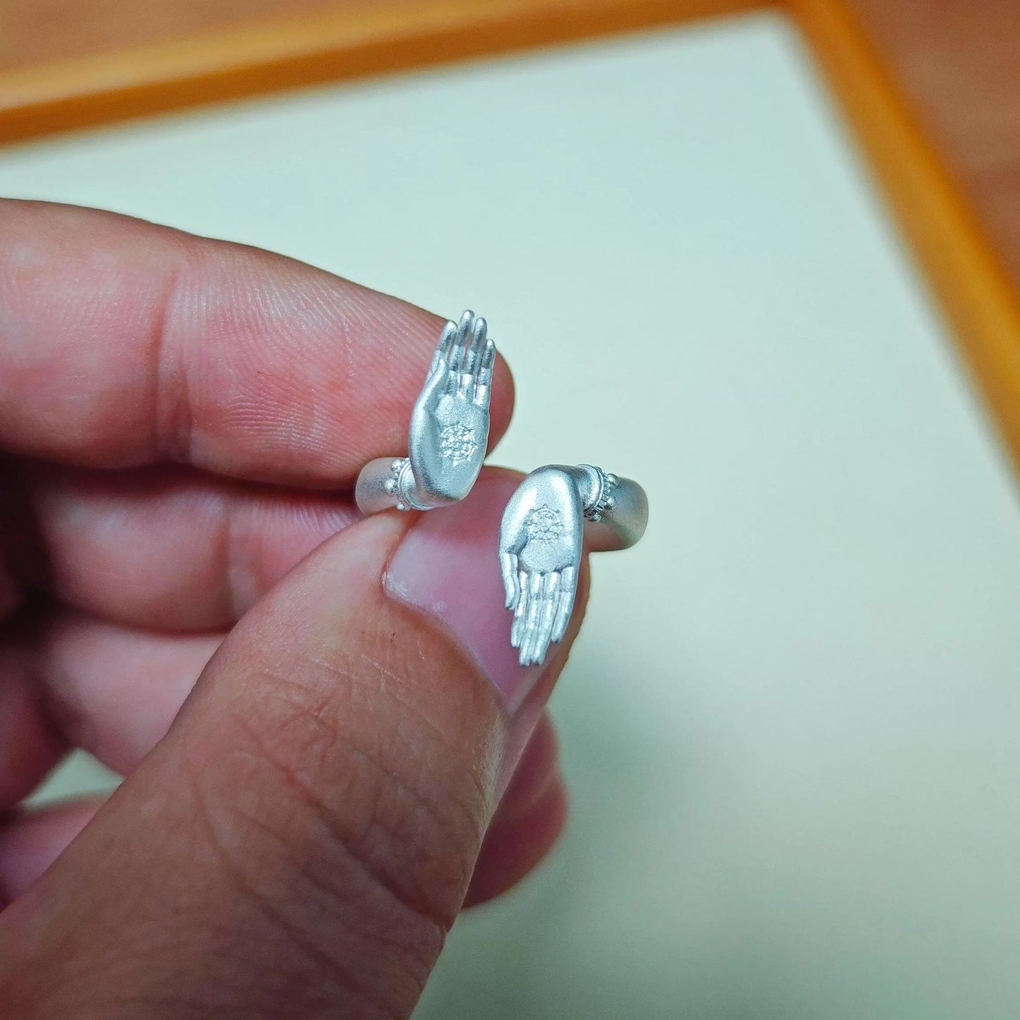 Skorter | Fearless Wish Buddha Hand Ring - Chic Couple Gift