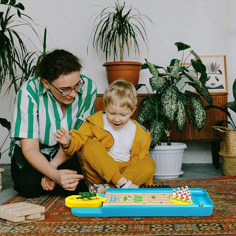 Skorter | Desktop Frog Bowling Toy