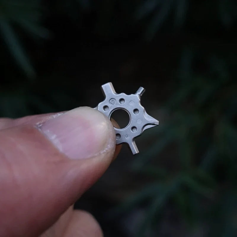 Skorter | Cool 4-in-1 Pry Tool & 6-in-1 Screwdriver Titanium Bead Chain