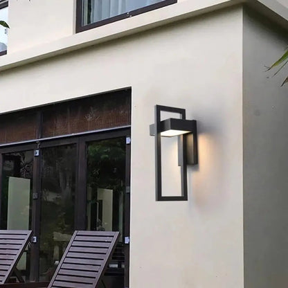 Skorter | AuraBright – Modern Outdoor Wall Light with Energy-Efficient LED