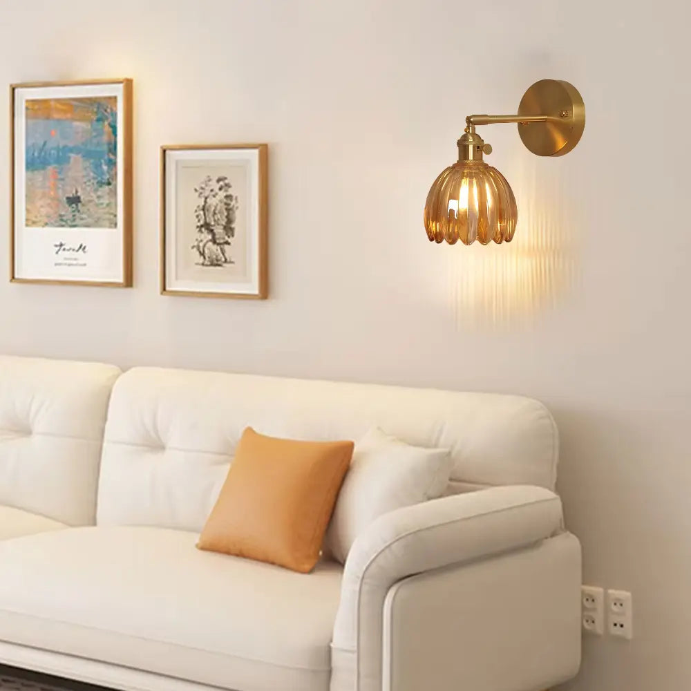 Skorter | GlowForge - Stylish Wall Lamp with a Metallic Finish