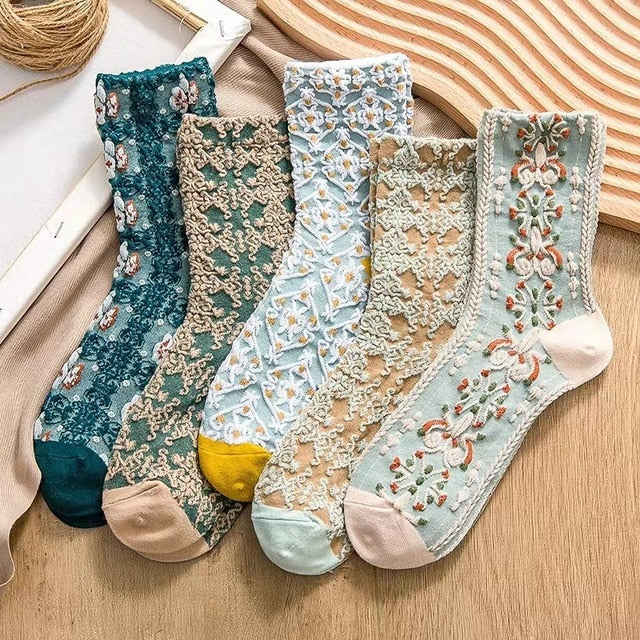 Skorter | 5 Pair Vintage Flower Embroidery Socks