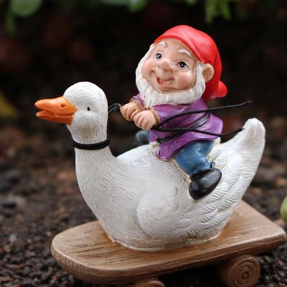 Skorter | 3 Pcs - Skateboarding Gnome Figur