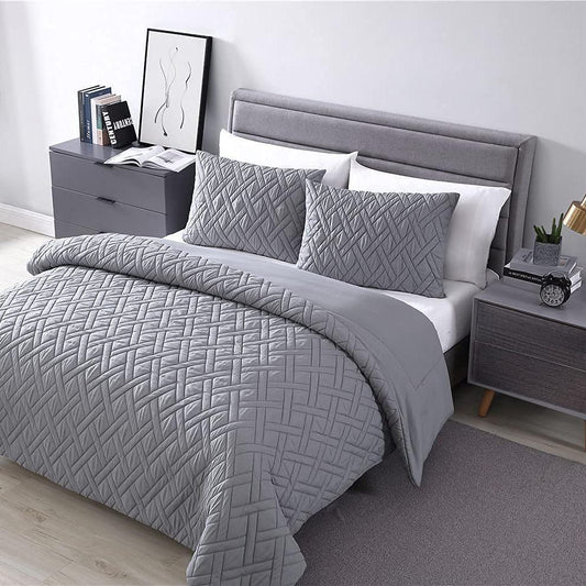 Skorter | 3-Piece: Embossed Quilted Larch Bedspread Set