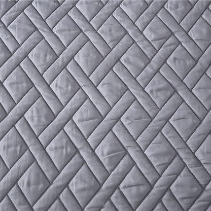 Skorter | 3-Piece: Embossed Quilted Larch Bedspread Set