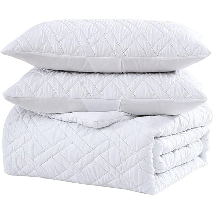 Skorter | 3-Piece: Embossed Quilted Larch Bedspread Set