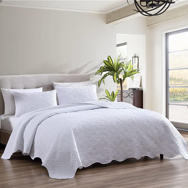Skorter | 3-piece: Ivy Bedspread Quilt Set