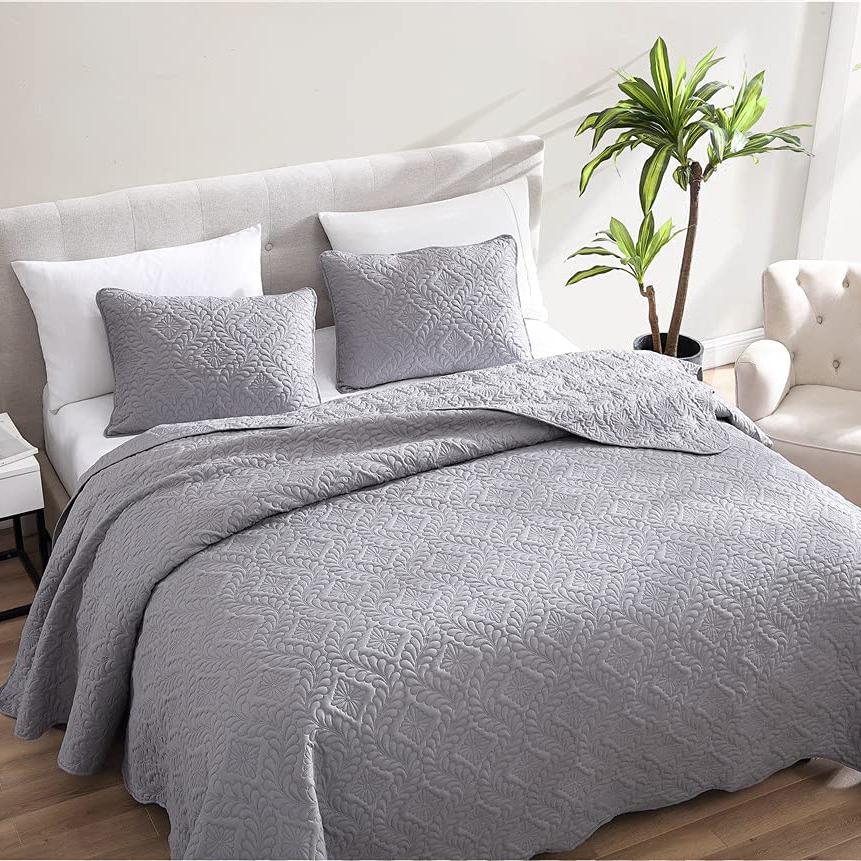 Skorter | 3-piece: Ivy Bedspread Quilt Set