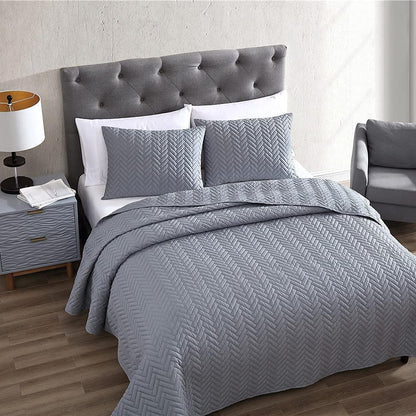 Skorter | 3-Piece: The Nesting Company Birch Bedding Collection Embossed Quilt Tableware Set