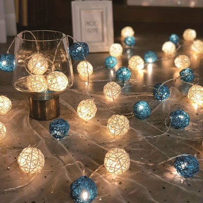 Skorter | LuxeGlow - Blue White Rattan Light Chains 2m 20 LED's, Battery Powered Decorative Lighting