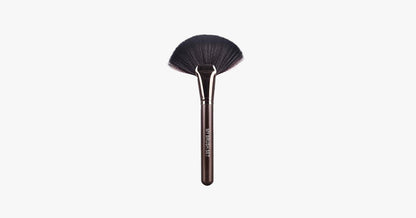 Skorter | Big Fan Makeup Brush - Single soft brush for powder, foundation & blush