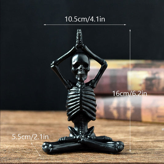 Skorter | Halloween Figurine – Resin Ornament in Vintage White or Black