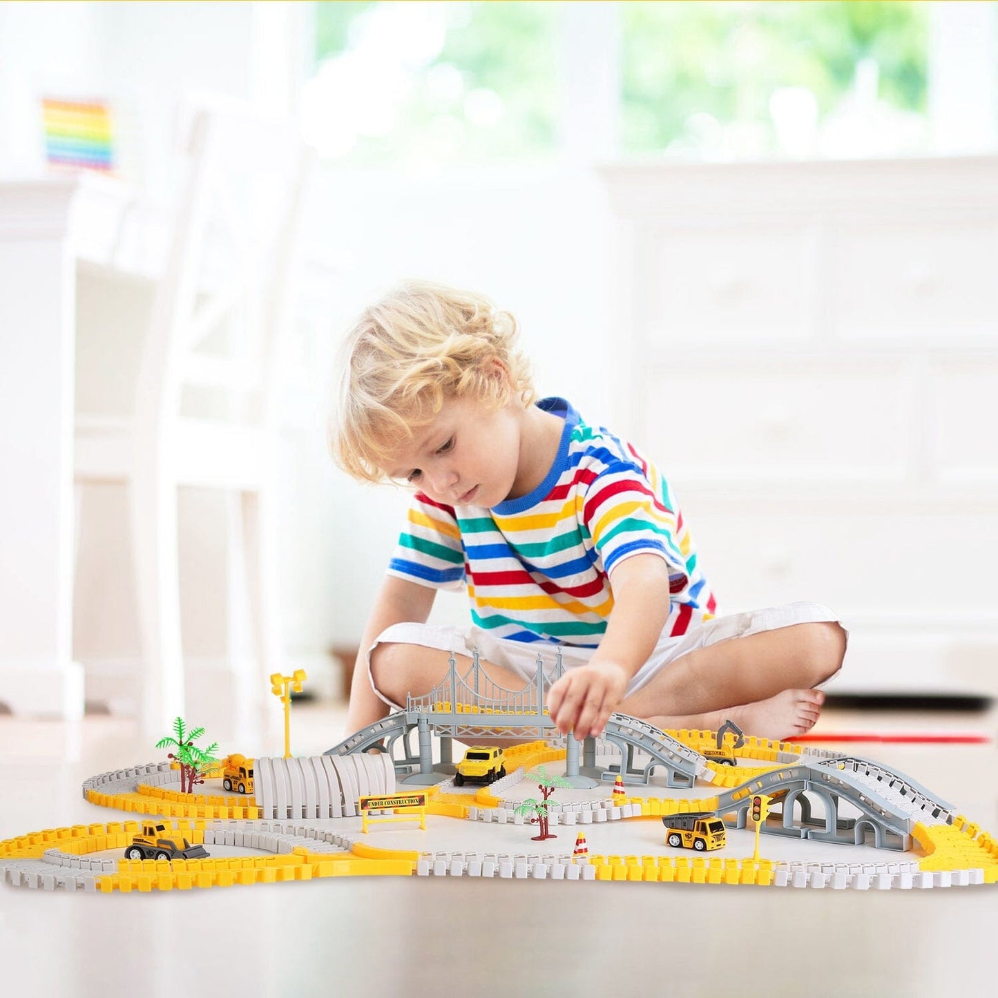 Skorter | 340-pieces: Construction Race Track Toy Set