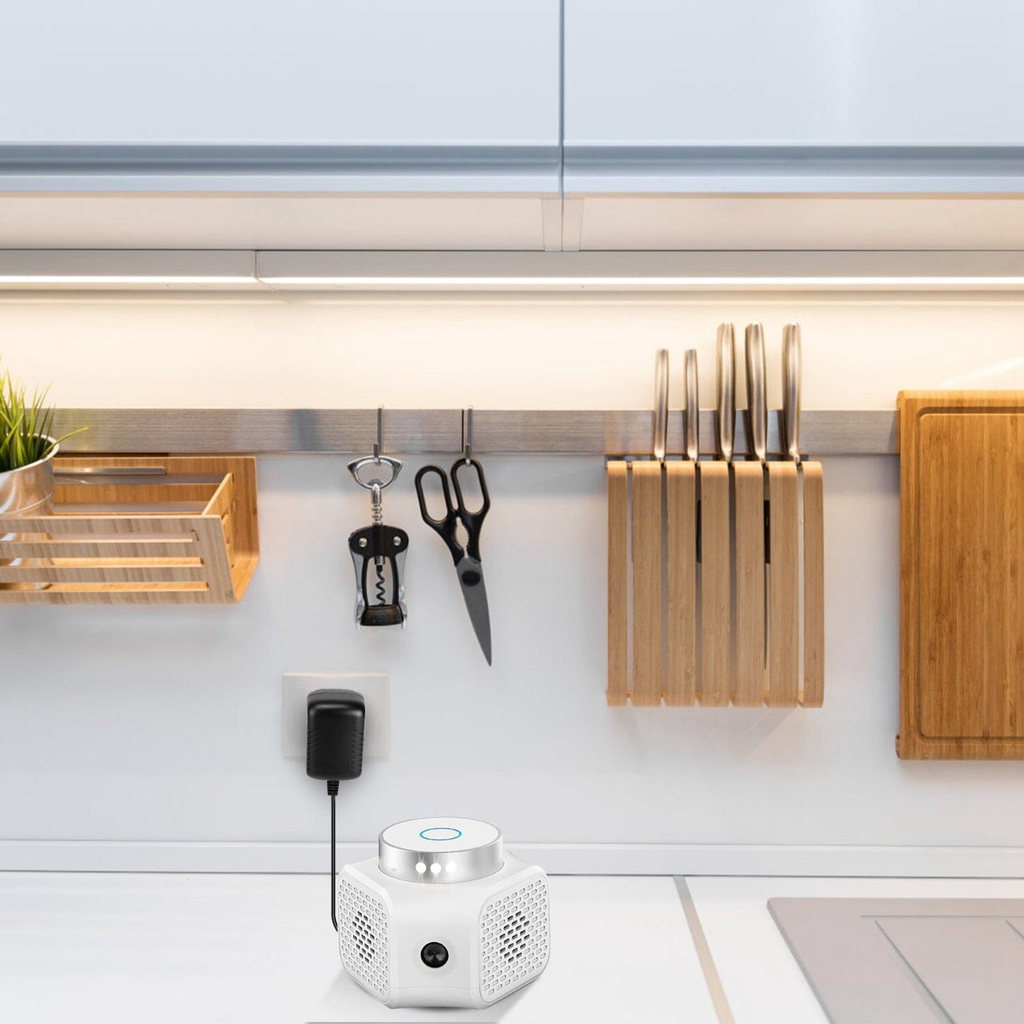 Skorter | 360° Ultrasonic Pest Control Electronic Socket Mouse Control