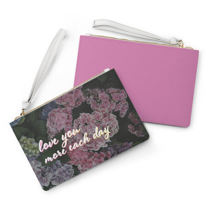 Skorter | Floral Design Vegan Zipped Clutch Bag