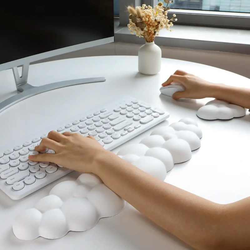 Skorter | Cloud Keyboard Wrist Rest
