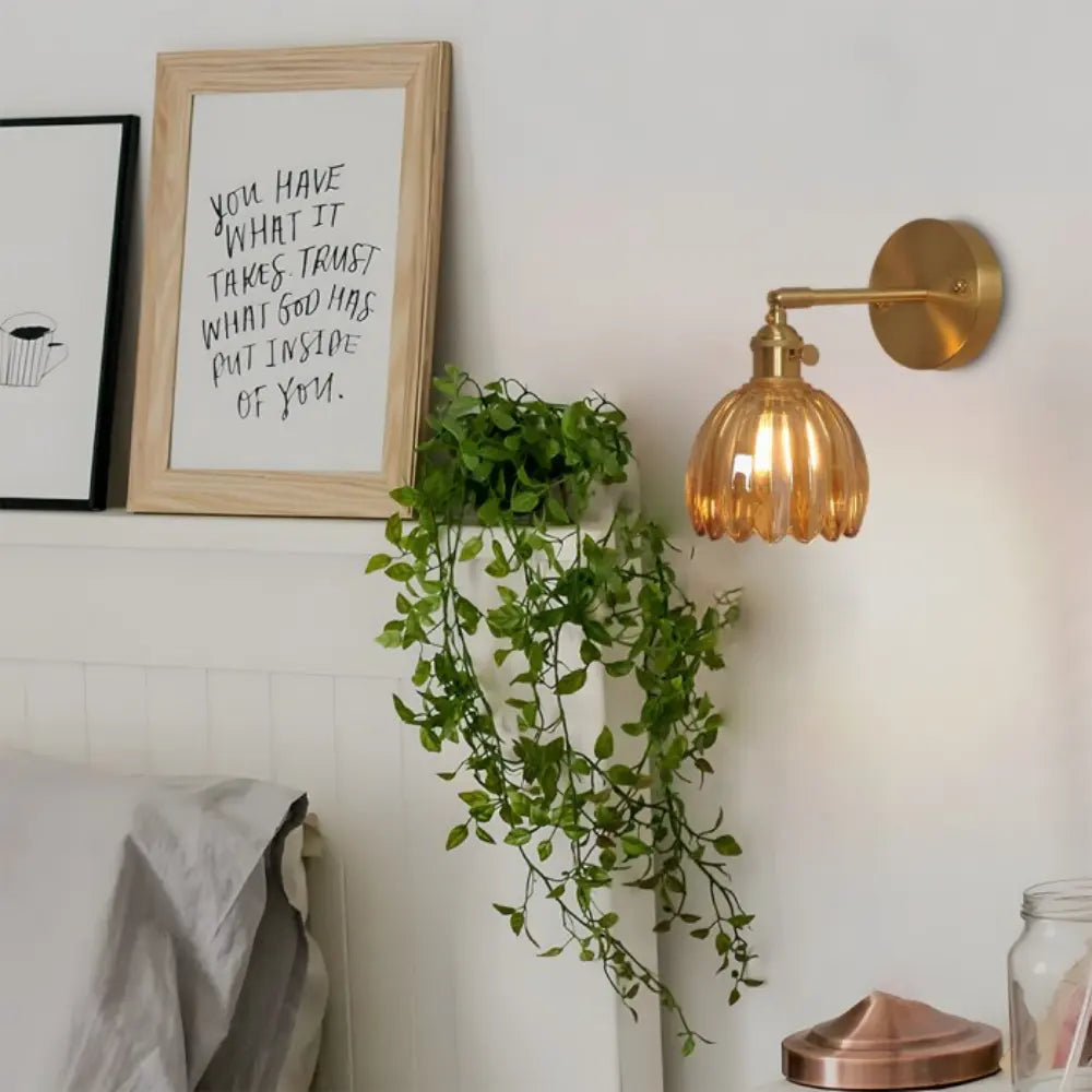 Skorter | GlowForge - Stylish Wall Lamp with a Metallic Finish