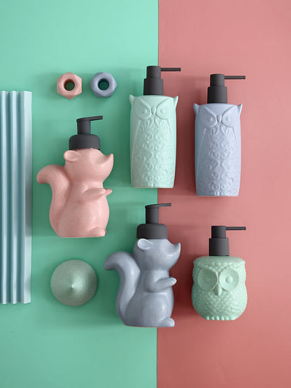 Skorter | Ceramic Soap Dispenser, Squirrel Foam Pump Bathroom Bottle, Animal Design, Refillable Reusable Lotion Pump for Bathroom Kitchen, 510ml/17.2oz