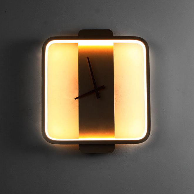 Skorter | Modern, minimalist, clock-shaped LED wall lamp with 1 light