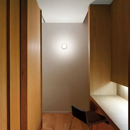 Skorter | Luminous LED Aluminum Wall Light – Minimalist Design