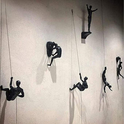 Skorter | Climbing wall hanging statues