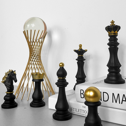 Skorter | Chess piece decor