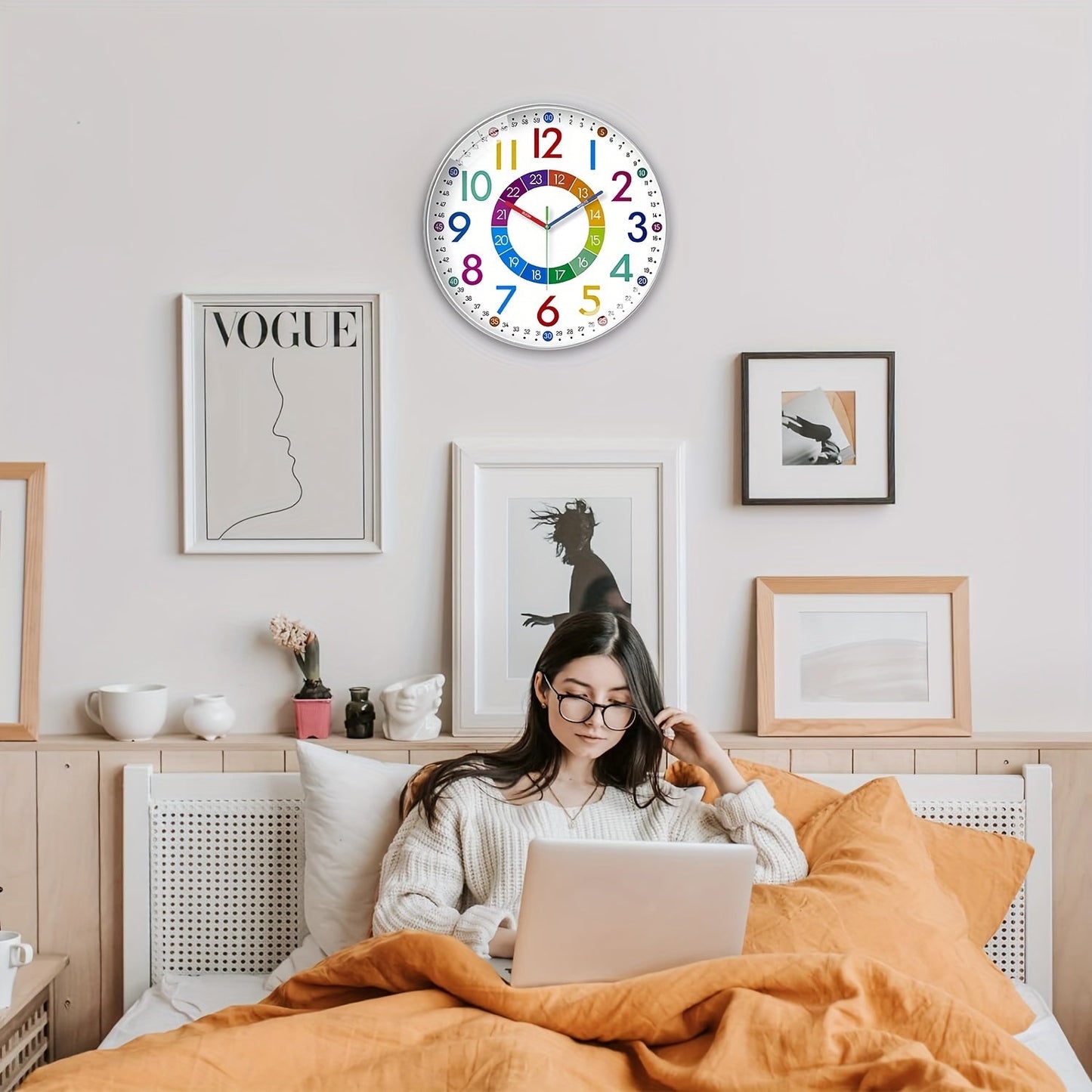Skorter | Quiet Educational Wall Clock with Colorful Hands