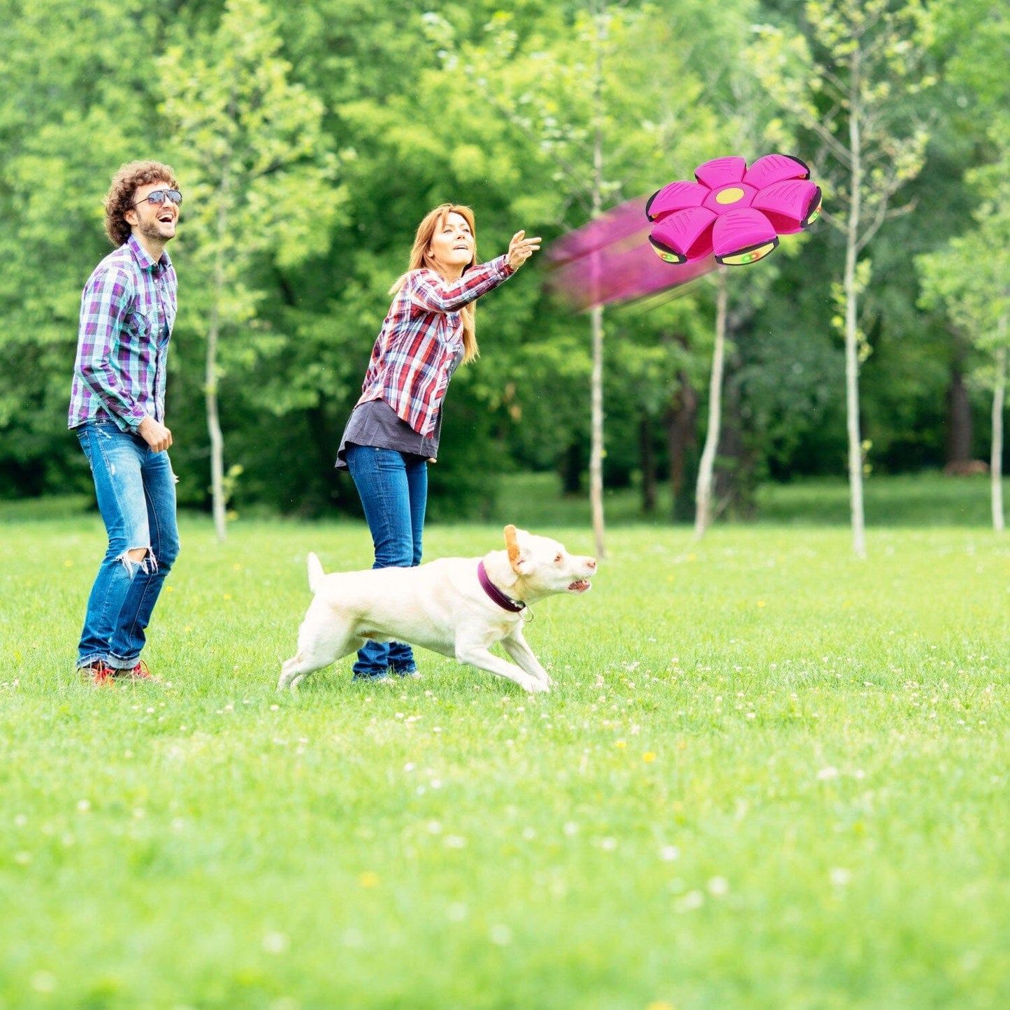 Skorter | 4-pack: Flying saucer ball with LED lights