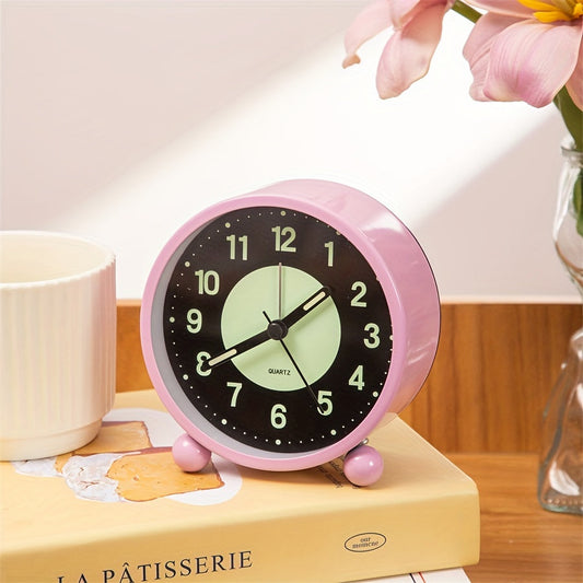 Skorter | EleganceMetal - Chic Metal Alarm Clock with Soft Night Light