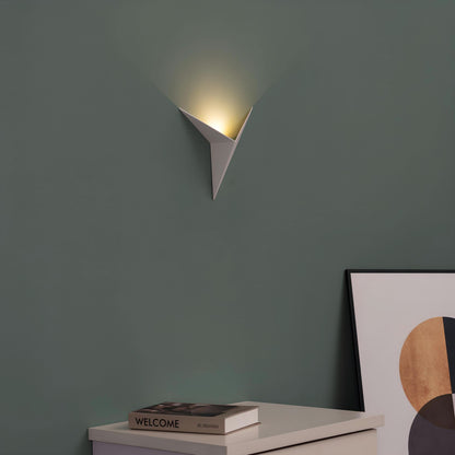 Skorter | Modern LED Triangular Wall Lamp for Stylish Interiors