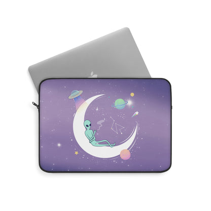Skorter | Alien Print Laptop Sleeve