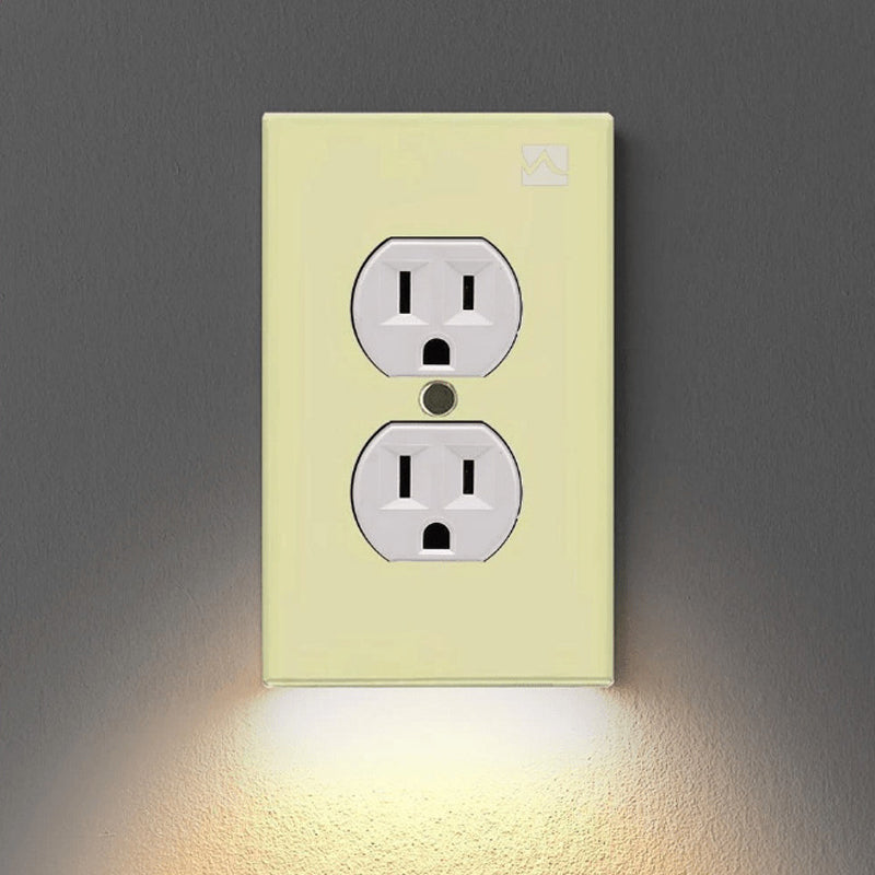 Skorter | Outlet wall plate with LED night lights