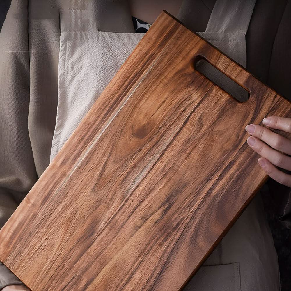 Skorter | BOARDLY – Cutting board made of acacia wood with handle, sturdy & durable