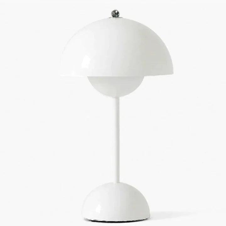 Skorter | Luxurious contemporary Nordic table lamp