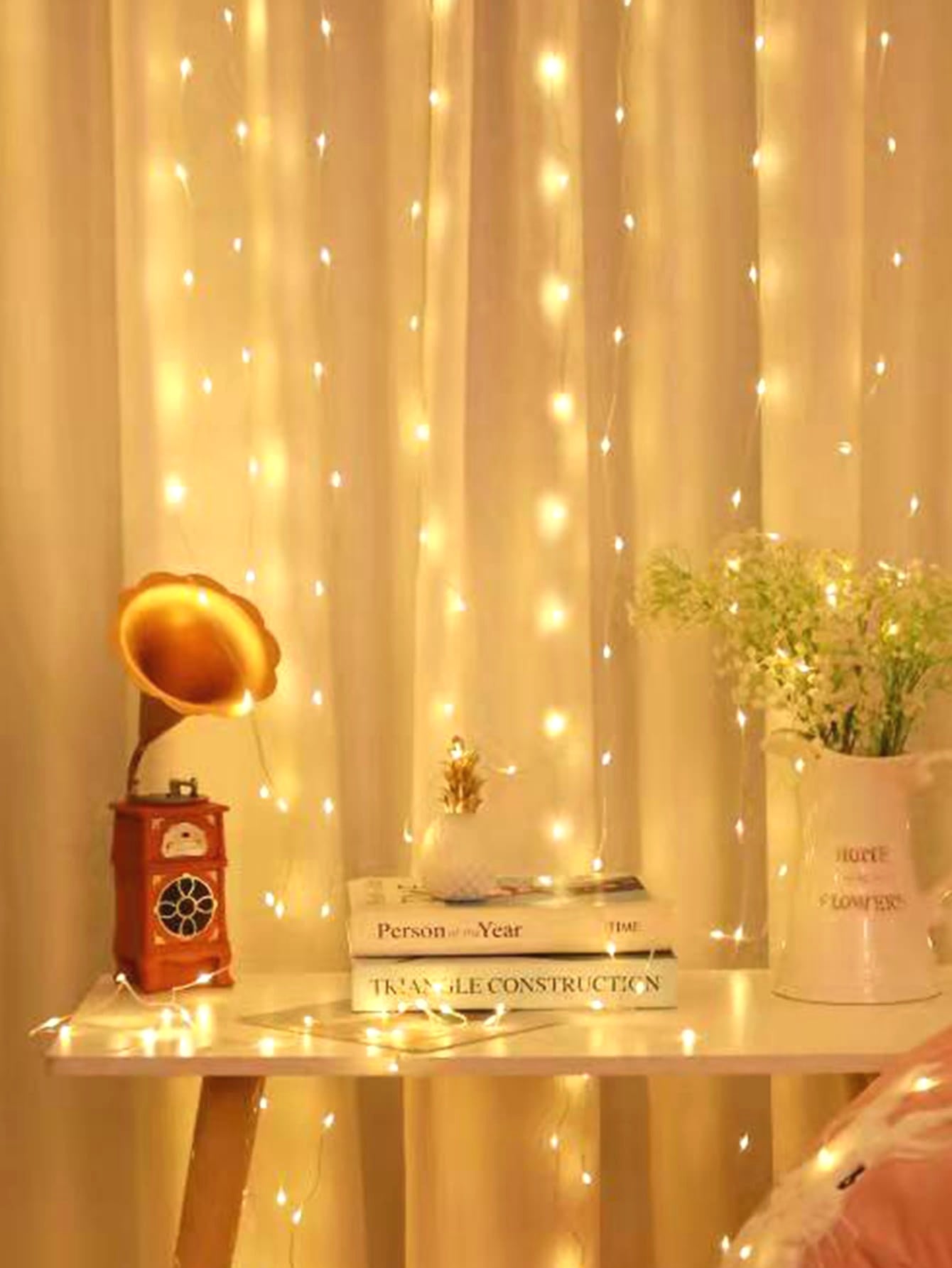 Skorter | 120 LED 2 x 2M Curtain String Lights - New Lighting
