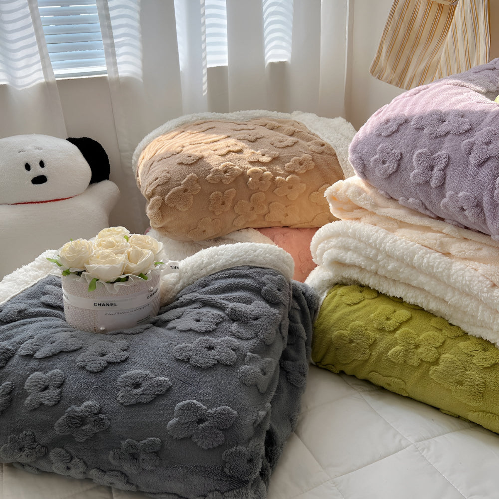 Skorter | Cloud Flower Snuggle Blanket