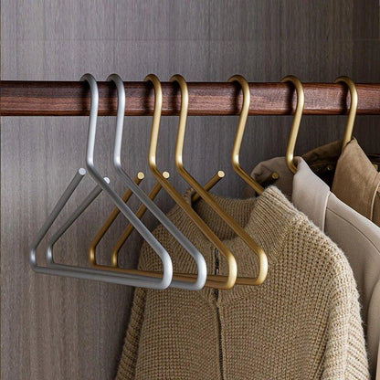 Skorter | 5 pieces of hangers made of solid matte gold/silver │ Seamless wardrobe organizer made of metal