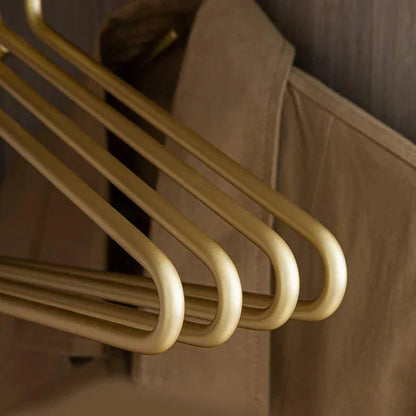 Skorter | 5 pieces of hangers made of solid matte gold/silver │ Seamless wardrobe organizer made of metal