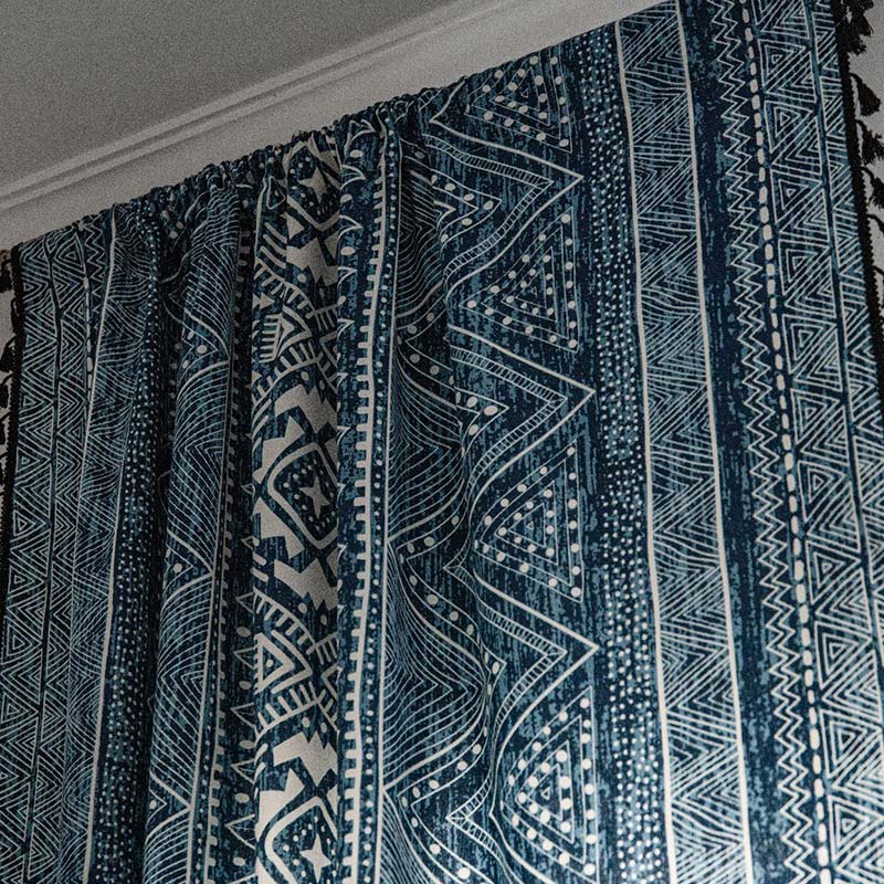 Skorter | Blue geometric pattern light-filtering curtain