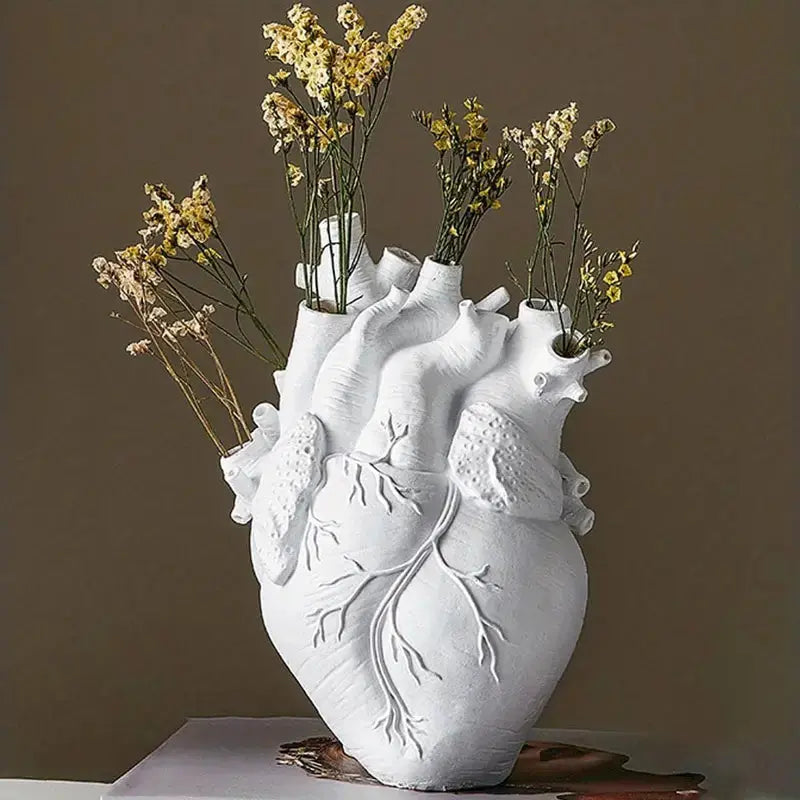 Skorter | Dorsø - Ceramic Heart Vase