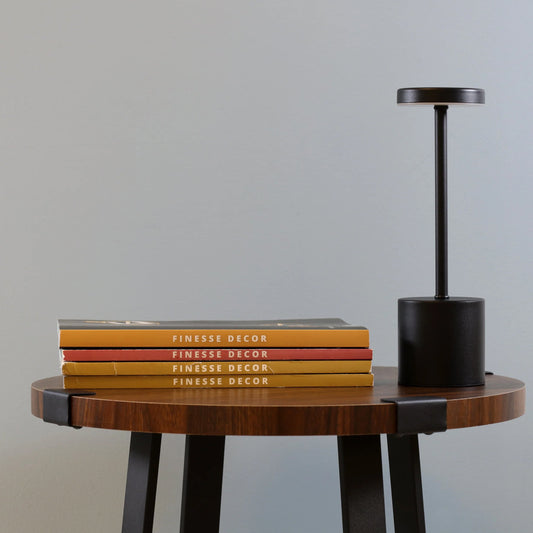 Skorter | Pulse rechargeable table lamp // Black