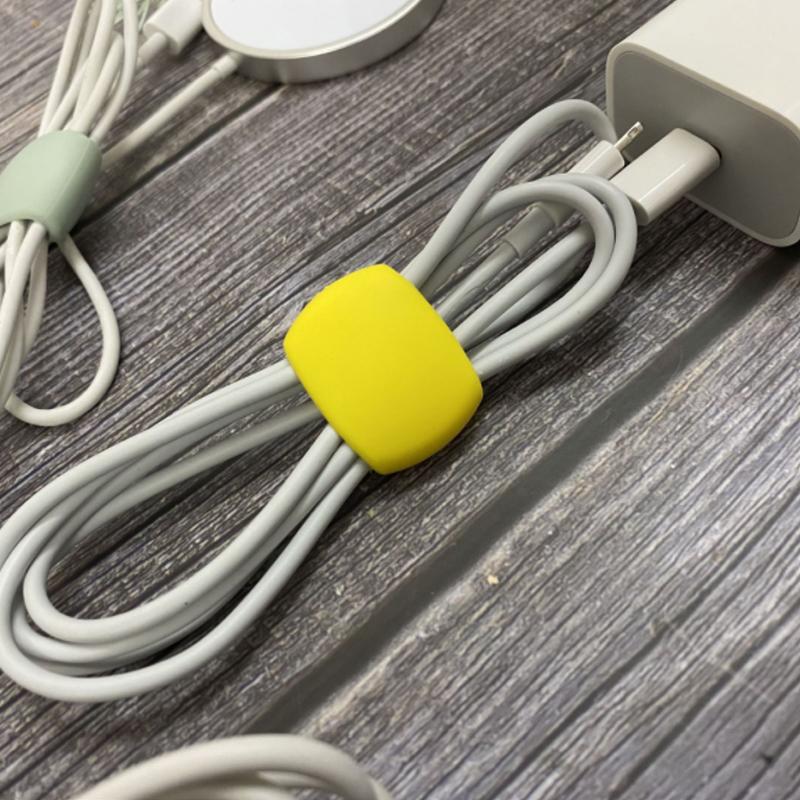 Skorter | Data line storage completion buckle