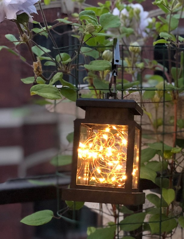 Skorter | Solar LED Lantern with Light Wire and Hanging Clip – Waterproof Garden Lighting for Terrace and Balcony