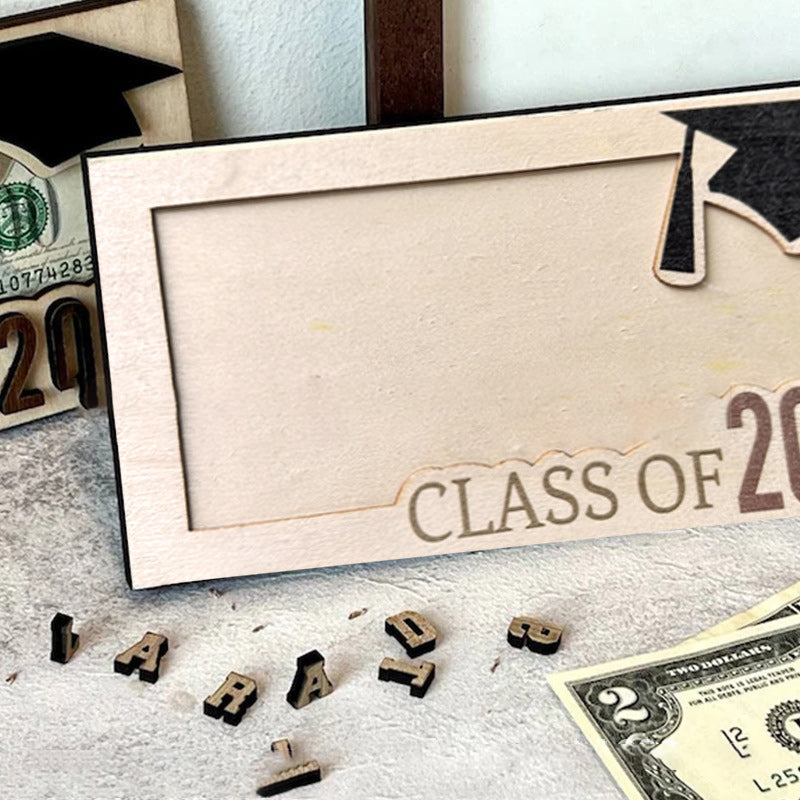 Skorter | Personalized graduation money holder