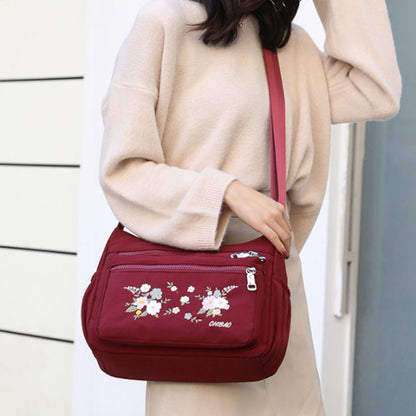 Skorter | Embroidered Flower Shoulder Bag