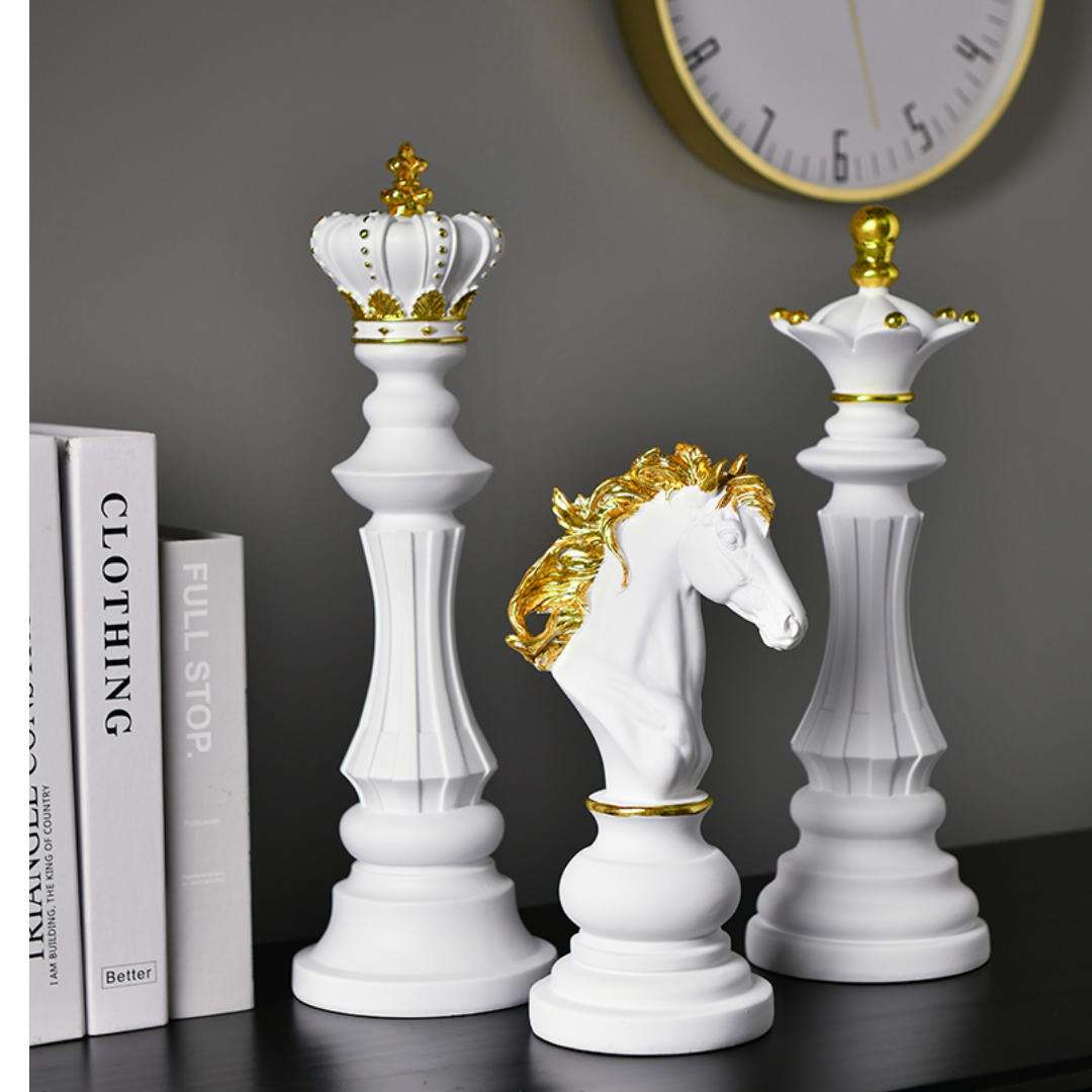 Skorter | Chess piece decor
